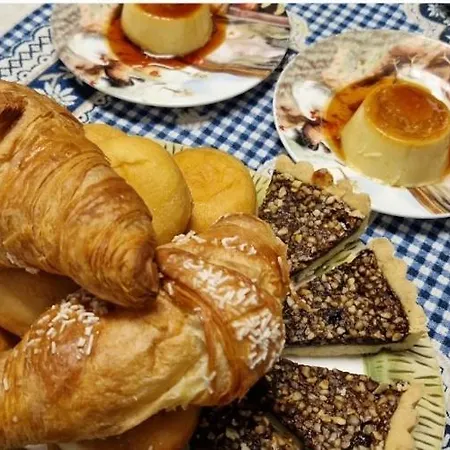 Monteceneri 9 Bed & Breakfast Rho