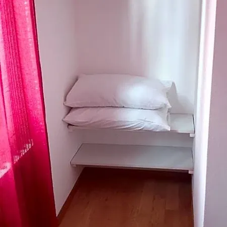 Nocleg ze śniadaniem Monteceneri 9 Rho